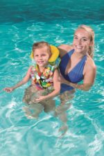 Mickey and the Roadster Racers Inflatable Vest - Image 4